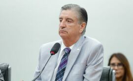 Imagem da notícia Comissão aprova projeto que obriga gestores a apresentar relatório anual sobre gastos do Fundeb